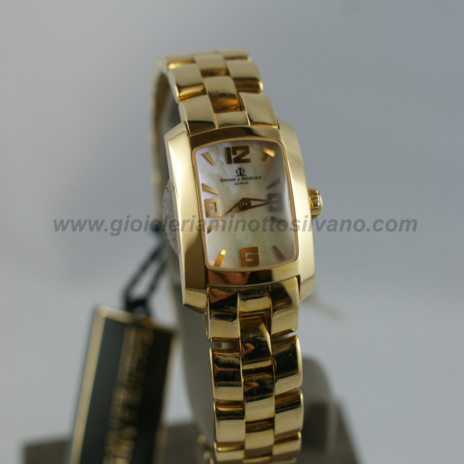 Orologio donna hampton in oro massiccio BAUME & MERCIER MOA08239